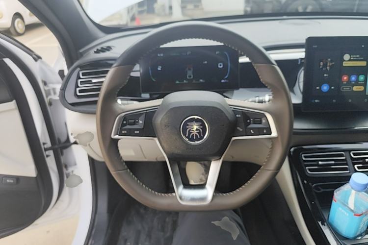 Used BYD Qin PLUS 2024 HONOR Edition DM-i 55KM Leading Model Steering Wheel