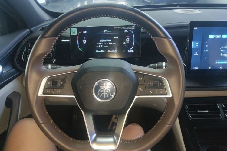 Used BYD Qin PLUS 2024 HONOR Edition DM-i 55KM Leading Model Steering Wheel