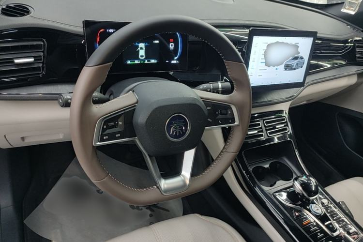 Used BYD Qin PLUS 2024 HONOR Edition DM-i 55KM Leading Model Steering Wheel