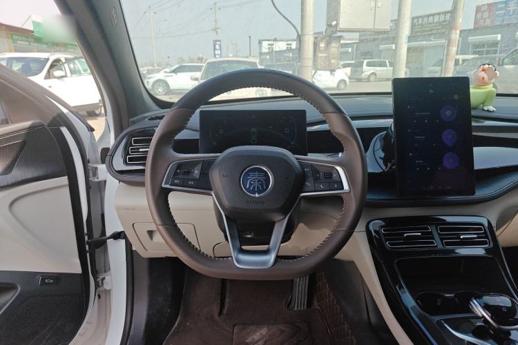 Used BYD Qin PLUS 2024 HONOR Edition DM-i 55KM Leading Model Steering Wheel