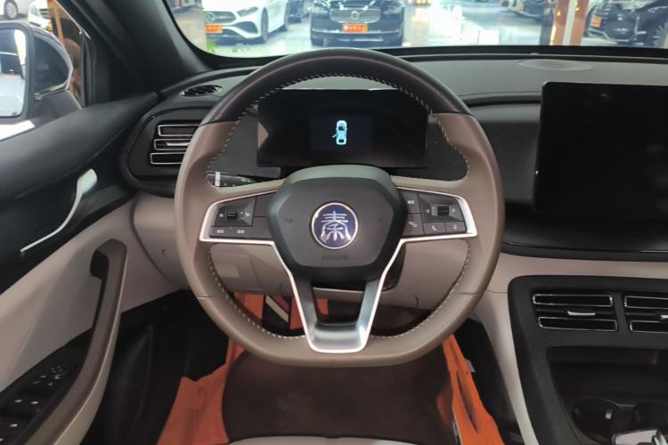 Used BYD Qin PLUS 2024 HONOR Edition DM-i 55KM Leading Model Steering Wheel