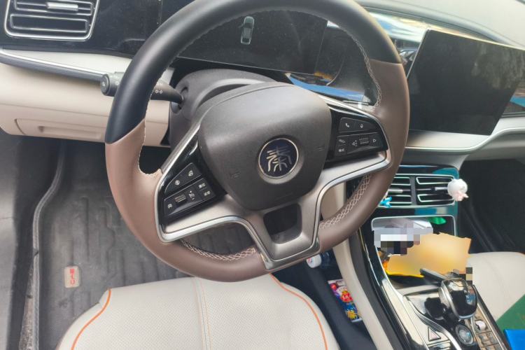 Used BYD Qin PLUS 2024 Honor Edition EV 510KM Beyond Model Steering Wheel