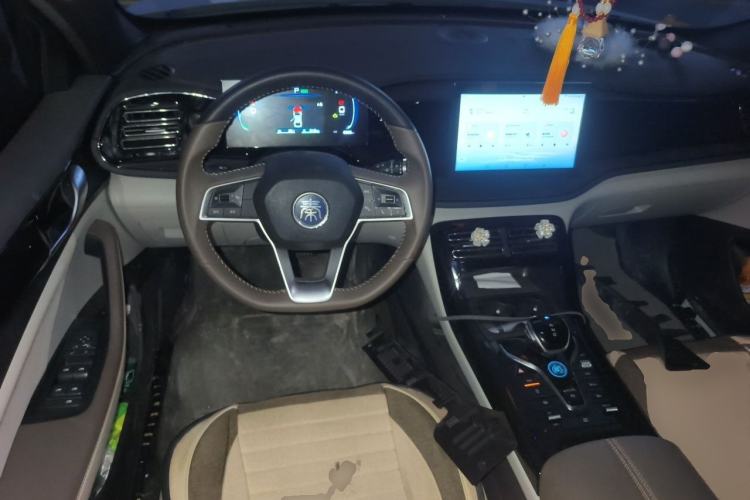 Used BYD Qin PLUS 2024 HONOR Edition DM-i 55KM Leading Model Steering Wheel