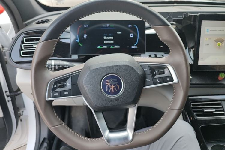 Used BYD Qin PLUS 2024 HONOR Edition DM-i 55KM Leading Model Steering Wheel