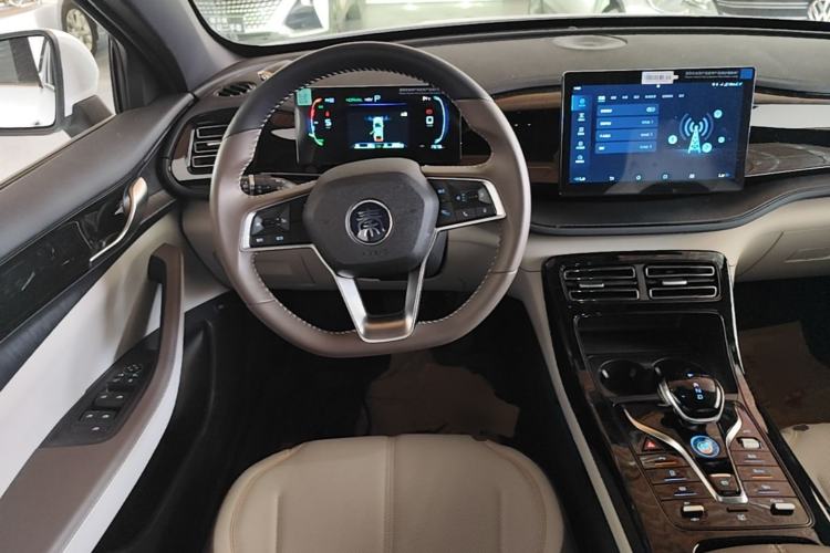 Used BYD Qin PLUS 2024 HONOR Edition DM-i 55KM Leading Model Steering Wheel