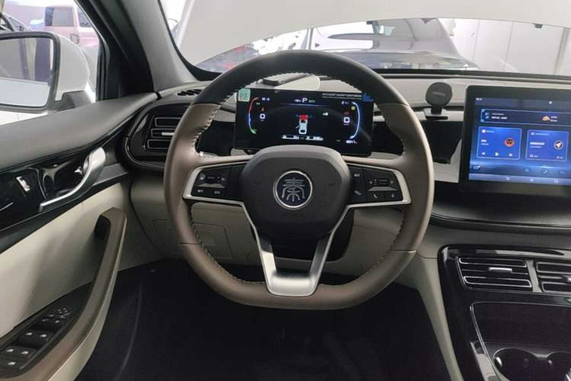 Used BYD Qin PLUS 2024 HONOR Edition DM-i 55KM Leading Model Steering Wheel