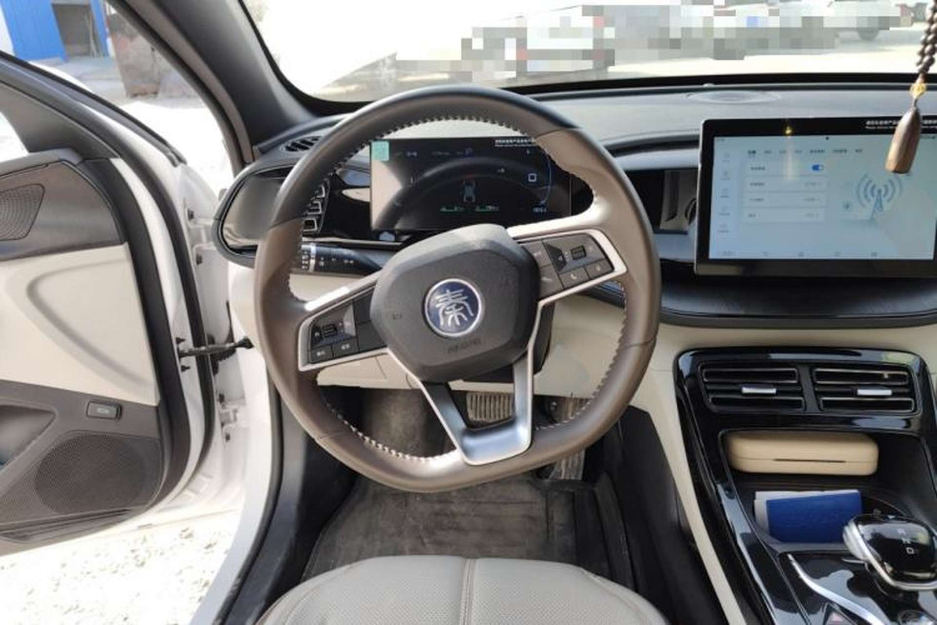 Used BYD Qin PLUS 2024 HONOR Edition DM-i 55KM Leading Model Steering Wheel