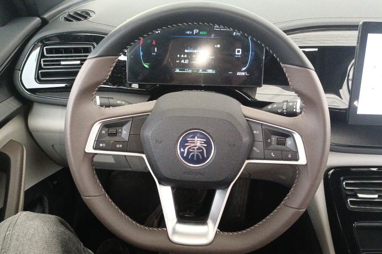 Used BYD Qin PLUS 2024 HONOR Edition DM-i 55KM Leading Model Steering Wheel