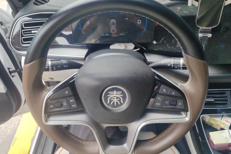 Used BYD Qin PLUS 2024 Honor Edition EV 510KM Leading Model Steering Wheel