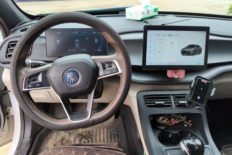 Used BYD Qin PLUS 2024 HONOR Edition DM-i 55KM Leading Model Steering Wheel