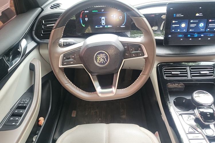 Used BYD Qin PLUS 2024 HONOR Edition DM-i 55KM Leading Model Steering Wheel