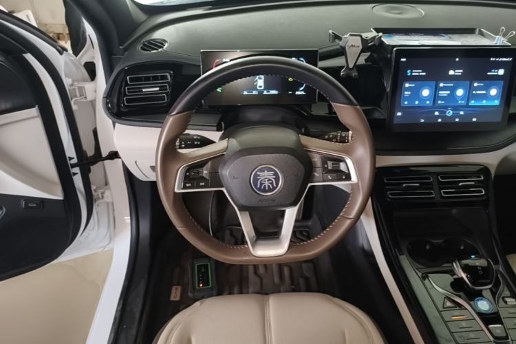 Used BYD Qin PLUS 2024 HONOR Edition DM-i 55KM Leading Model Steering Wheel