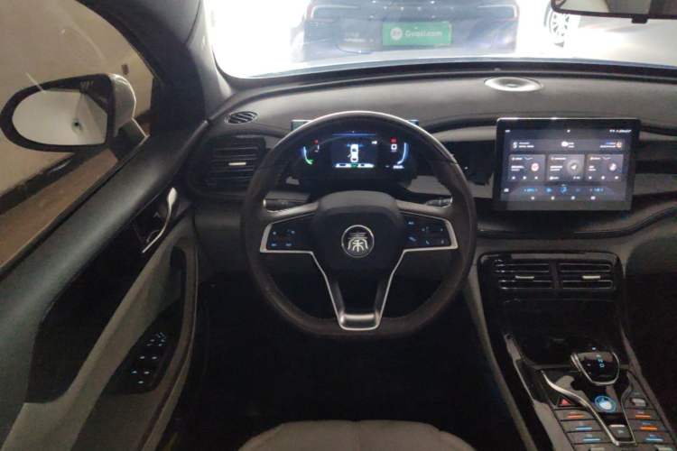 Used BYD Qin PLUS 2024 HONOR Edition DM-i 55KM Leading Model Steering Wheel