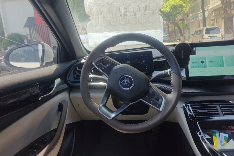 Used BYD Qin PLUS 2024 HONOR Edition DM-i 55KM Leading Model Steering Wheel