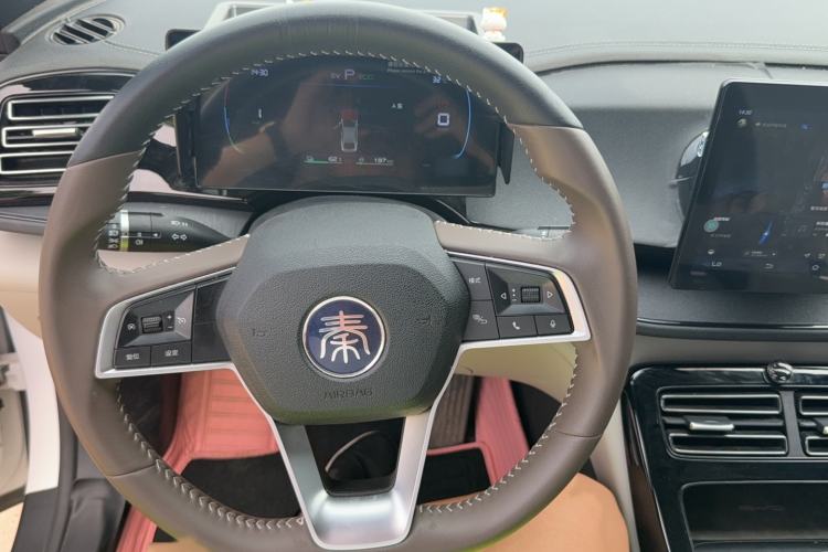 Used BYD Qin PLUS 2024 HONOR Edition DM-i 55KM Leading Model Steering Wheel