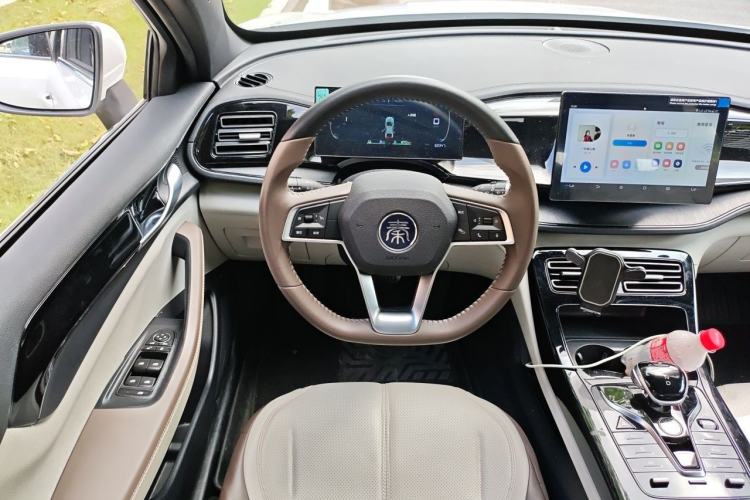 Used BYD Qin PLUS 2024 HONOR Edition DM-i 55KM Leading Model Steering Wheel