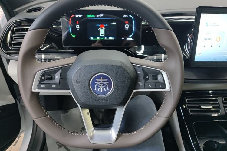 Used BYD Qin PLUS 2024 HONOR Edition DM-i 55KM Leading Model Steering Wheel