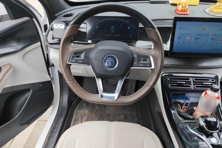 Used BYD Qin PLUS 2024 HONOR Edition DM-i 55KM Leading Model Steering Wheel