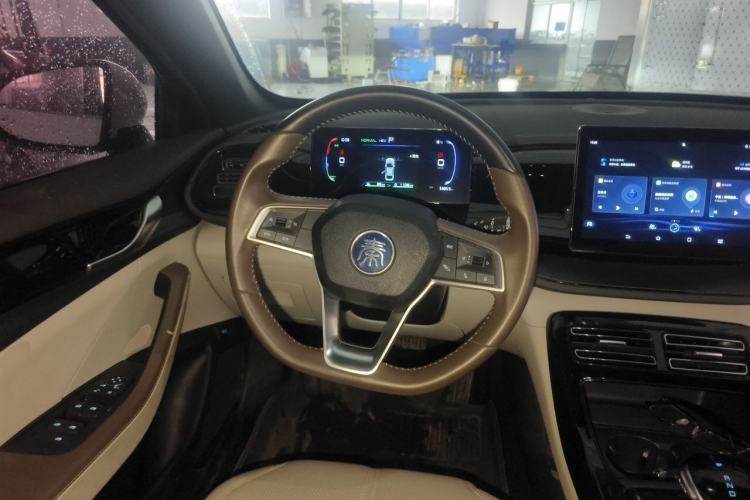 Used BYD Qin PLUS 2024 HONOR Edition DM-i 55KM Leading Model Steering Wheel