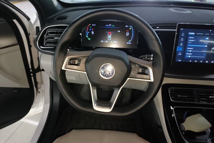 Used BYD Qin PLUS 2024 HONOR Edition DM-i 120KM Leading Model Steering Wheel