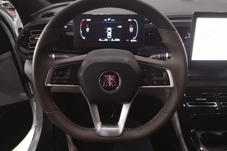 Used BYD Qin PLUS 2024 HONOR Edition DM-i 55KM Leading Model Steering Wheel
