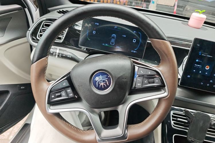 Used BYD Qin PLUS 2024 Honor Edition EV 510KM Leading Model Steering Wheel