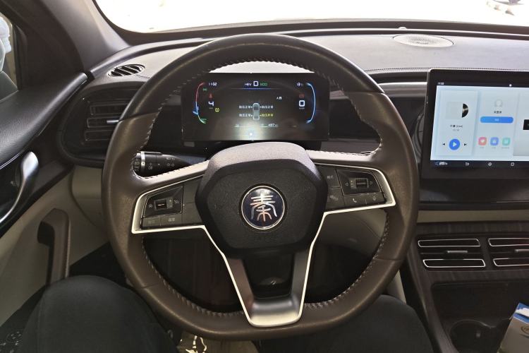 Used BYD Qin PLUS 2024 HONOR Edition DM-i 55KM Leading Model Steering Wheel