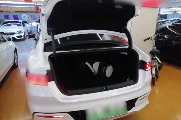 Used BYD Qin PLUS 2024 HONOR Edition DM-i 55KM Leading Model Trunk