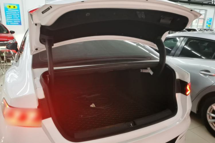 Used BYD Qin PLUS 2024 HONOR Edition DM-i 55KM Leading Model Trunk