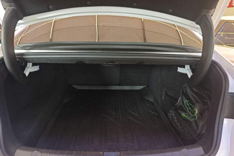 Used BYD Qin PLUS 2024 HONOR Edition DM-i 55KM Leading Model Trunk