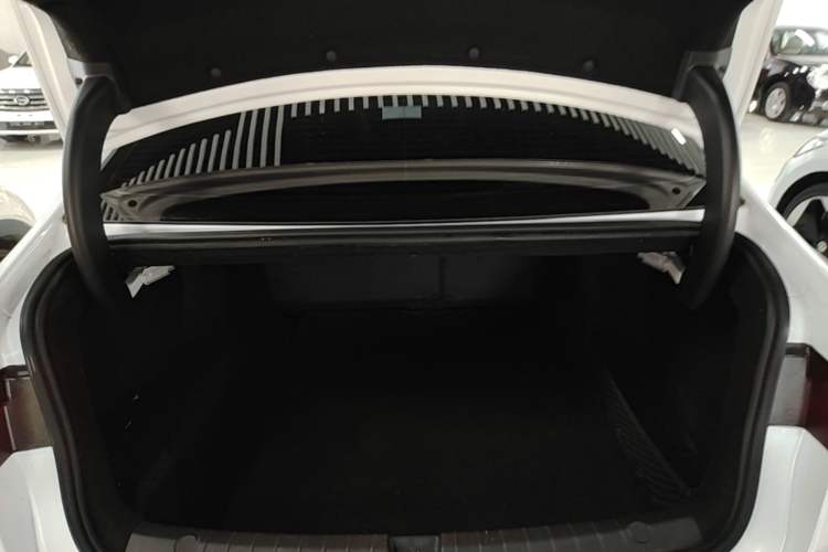 Used BYD Qin PLUS 2024 HONOR Edition DM-i 55KM Leading Model Trunk