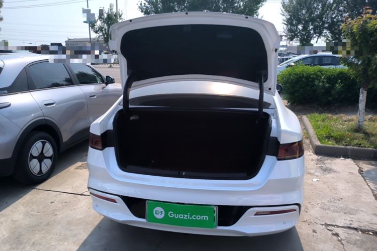 Used BYD Qin PLUS 2024 HONOR Edition DM-i 55KM Leading Model Trunk