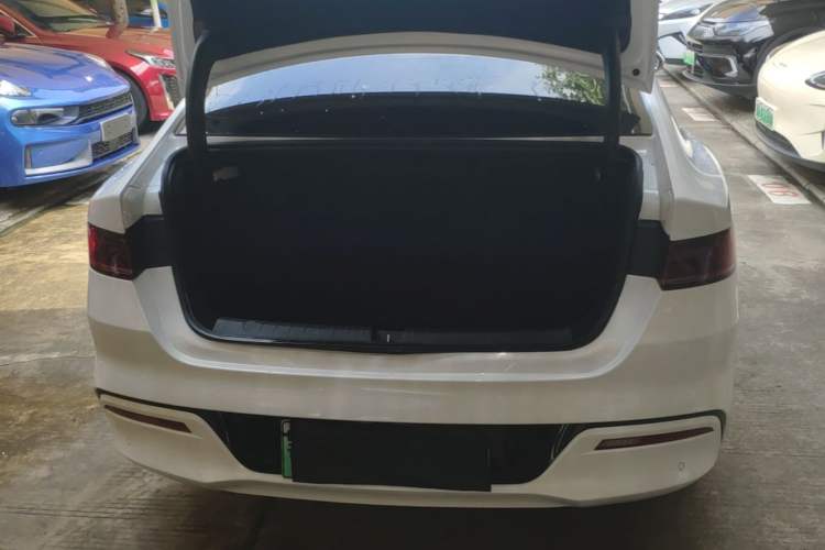 Used BYD Qin PLUS 2024 Honor Edition EV 420KM Beyond Model Trunk