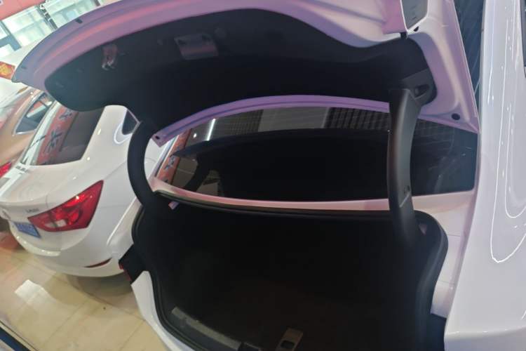 Used BYD Qin PLUS 2024 HONOR Edition DM-i 55KM Leading Model Trunk