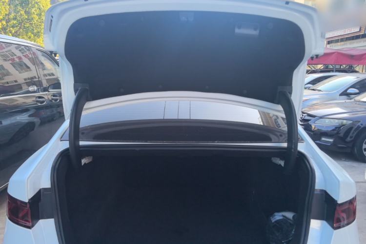 Used BYD Qin PLUS 2024 HONOR Edition DM-i 55KM Leading Model Trunk