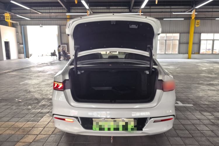 Used BYD Qin PLUS 2024 Honor Edition EV 510KM Leading Model Trunk