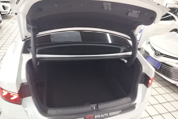 Used BYD Qin PLUS 2024 HONOR Edition DM-i 55KM Leading Model Trunk