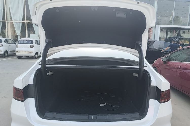 Used BYD Qin PLUS 2024 HONOR Edition DM-i 55KM Leading Model Trunk