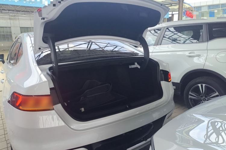 Used BYD Qin PLUS 2024 HONOR Edition DM-i 55KM Leading Model Trunk