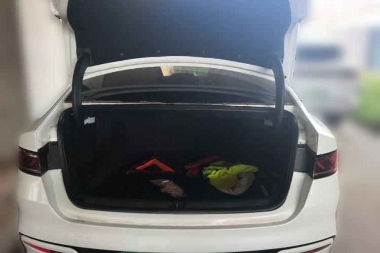 Used BYD Qin PLUS 2024 HONOR Edition DM-i 120KM Leading Model Trunk