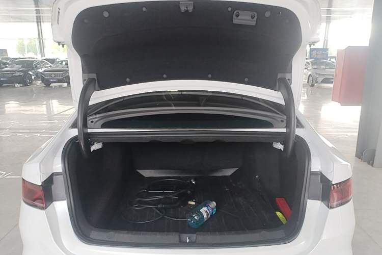 Used BYD Qin PLUS 2024 HONOR Edition DM-i 55KM Leading Model Trunk