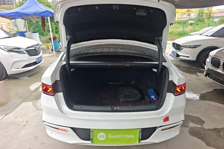 Used BYD Qin PLUS 2024 HONOR Edition DM-i 55KM Leading Model Trunk