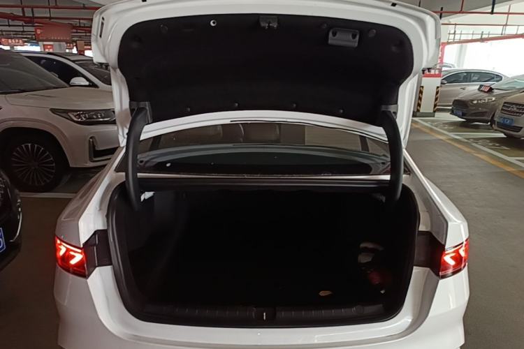 Used BYD Qin PLUS 2024 HONOR Edition DM-i 55KM Leading Model Trunk