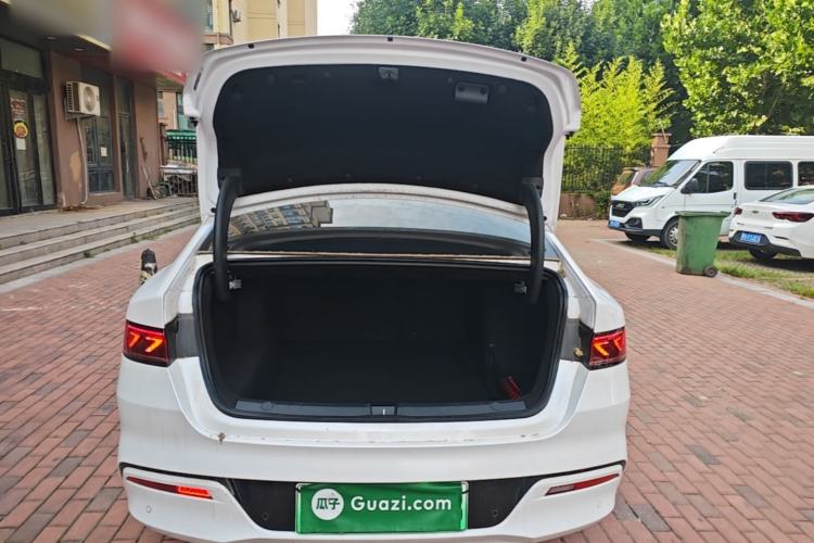 Used BYD Qin PLUS 2024 HONOR Edition DM-i 55KM Leading Model Trunk