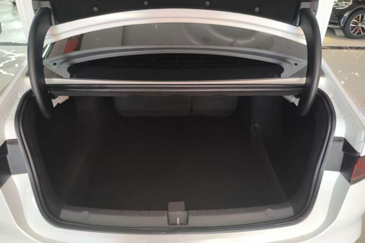 Used BYD Qin PLUS 2024 HONOR Edition DM-i 55KM Leading Model Trunk