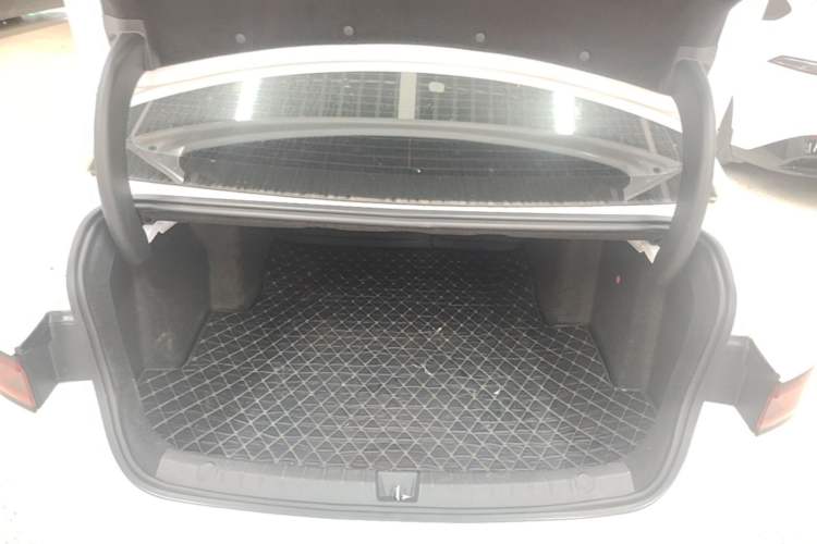 Used BYD Qin PLUS 2024 Honor Edition EV 510KM Leading Model Trunk