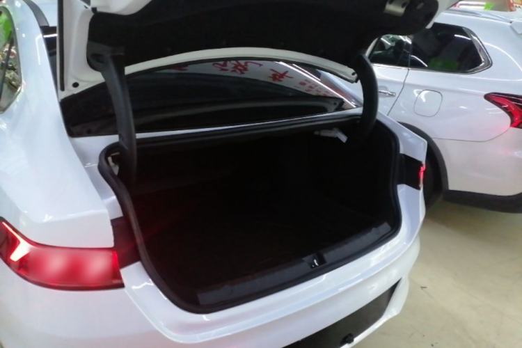 Used BYD Qin PLUS 2024 HONOR Edition DM-i 55KM Leading Model Trunk
