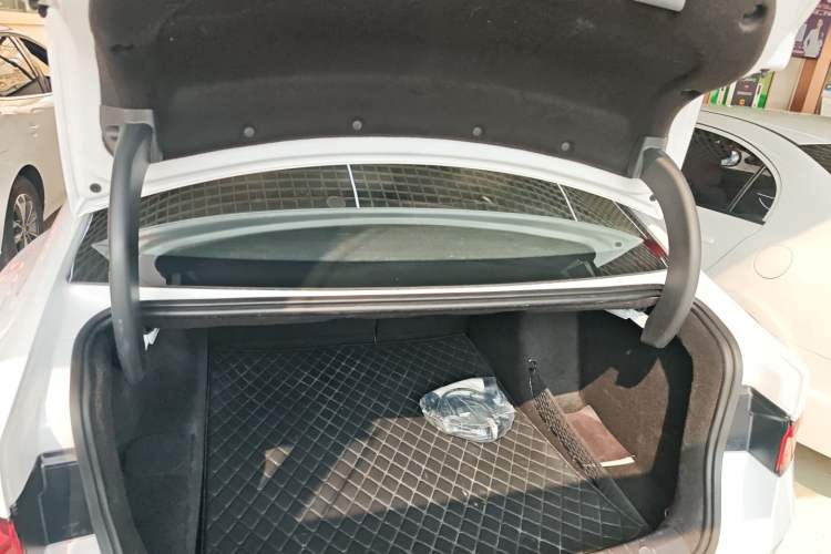 Used BYD Qin PLUS 2024 HONOR Edition DM-i 55KM Leading Model Trunk