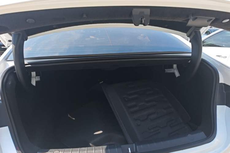 Used BYD Qin PLUS 2024 HONOR Edition DM-i 55KM Leading Model Trunk