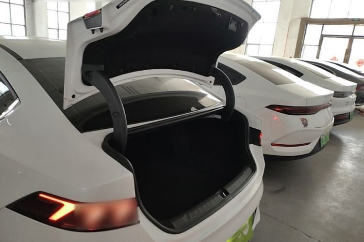 Used BYD Qin PLUS 2024 HONOR Edition DM-i 55KM Leading Model Trunk